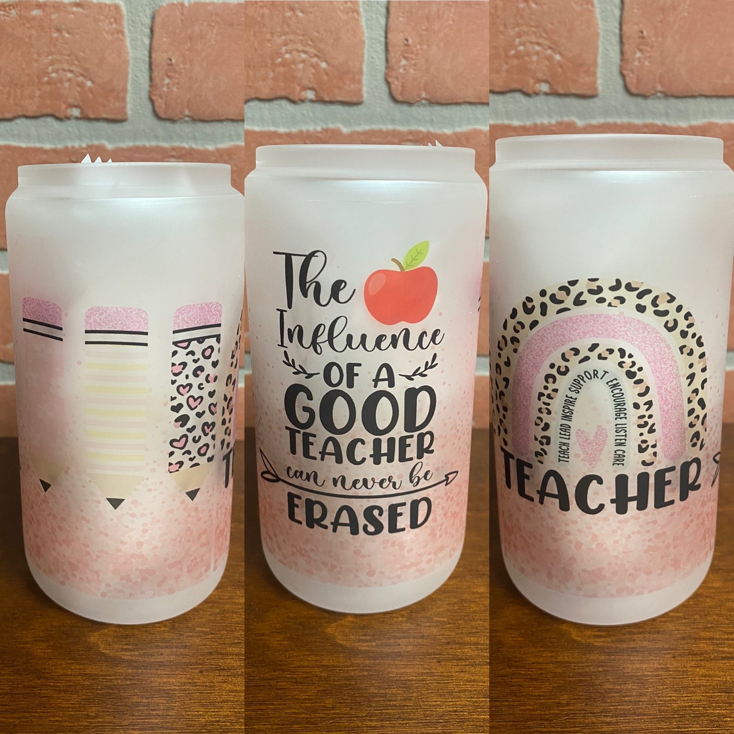 Vaso de cristal con influencia del profesor