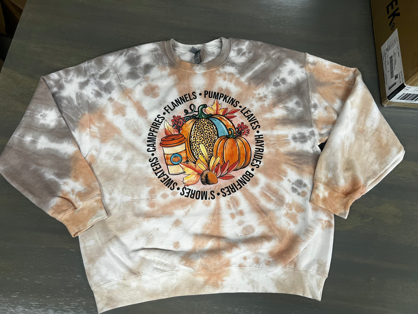 XL Gildan tie dye Crew RTS